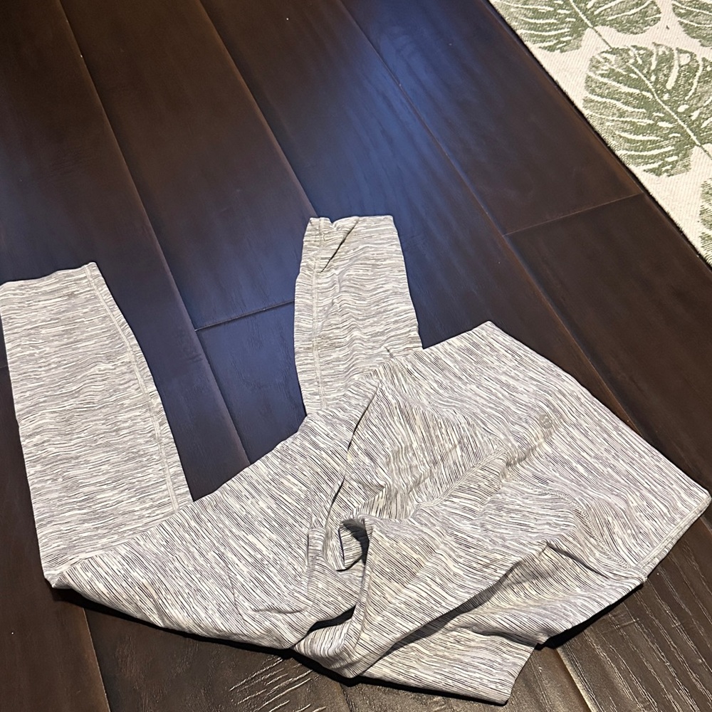 Winder under pants size 4